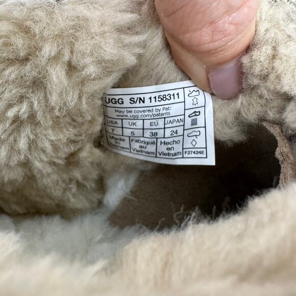 UGG Classic Ultra Mini New Heights Boots Chestnut Womens Size 7 Platform - Picture 8 of 11